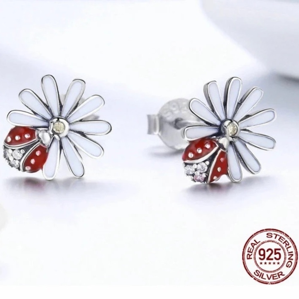 925 Sterling Silver Daisy Flower Red Ladybug Stud Earrings for Women